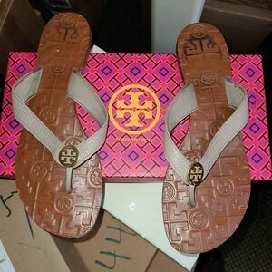 Tory Burch Designer Thora Light Gray Thong Flip Flop Sandals Size 9